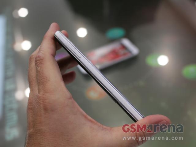 LG Optimus G、F、L、Vu四系列手機全面亮相【MWC 2013】