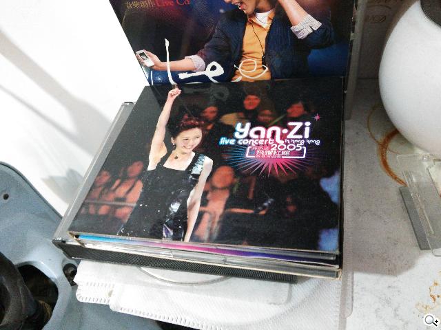 夏普AQUOS PHONE ZETA SH-02E極致效能日系美型