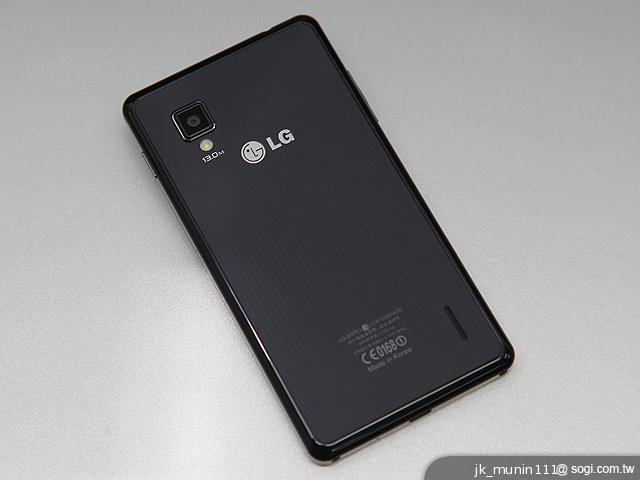 樂金四核旗艦機LG Optimus G 採水晶反射處理