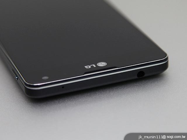樂金四核旗艦機LG Optimus G 採水晶反射處理