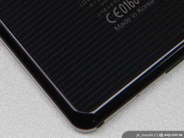 樂金四核旗艦機LG Optimus G 採水晶反射處理