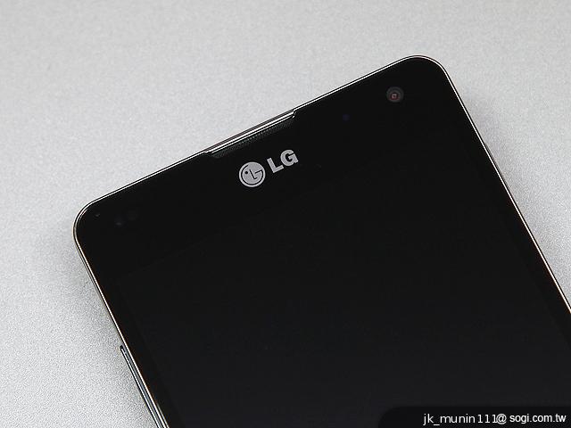 樂金四核旗艦機LG Optimus G 採水晶反射處理