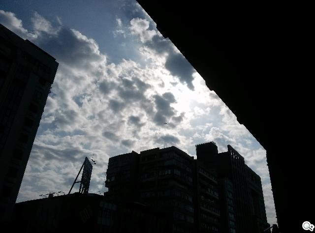 樂金四核旗艦機LG Optimus G 採水晶反射處理