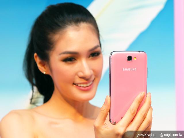 三星Note2櫻花粉上市 S3、S3mini等新色四月推出
