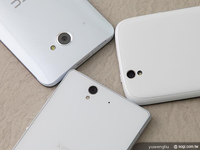 5吋Full HD旗艦機 Xperia Z、蝴蝶機、SH930W比拚