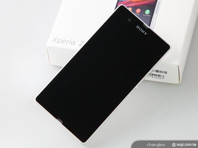 【圖賞】白色情人節首選！Sony Xperia Z C6602鏡瀲白