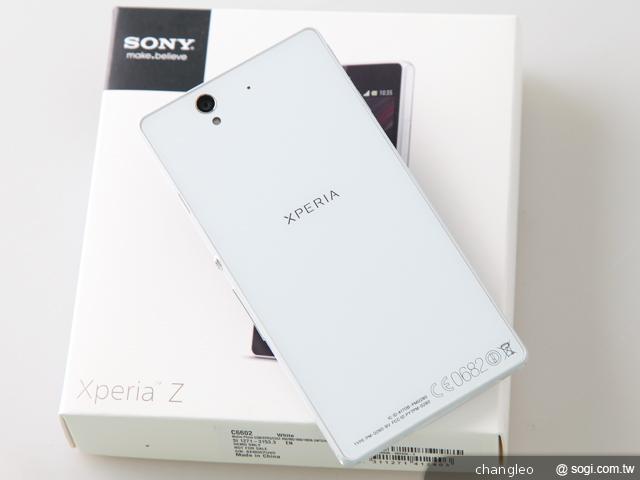 【圖賞】白色情人節首選！Sony Xperia Z C6602鏡瀲白