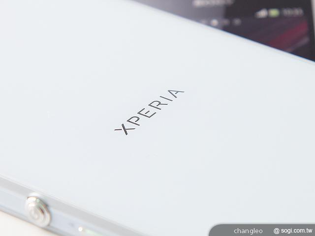【圖賞】白色情人節首選！Sony Xperia Z C6602鏡瀲白