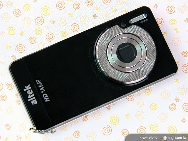 1600萬畫素智慧手機altek A16 悄悄在台上市