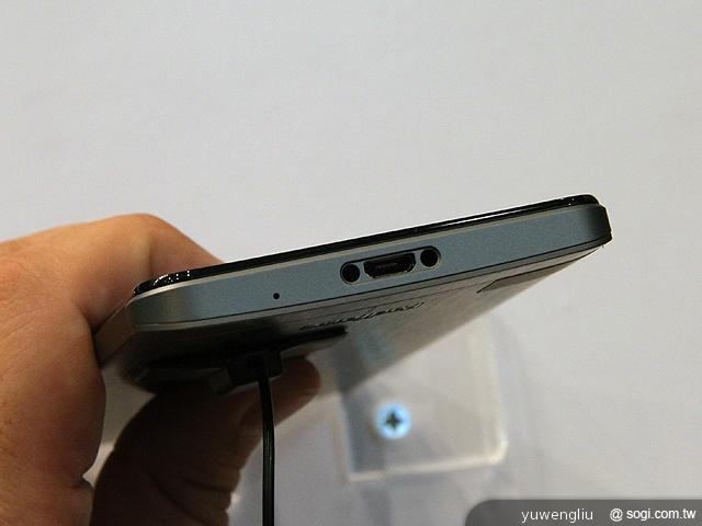 華碩PadFone Infinity登台 四電信同賣32G單機20990