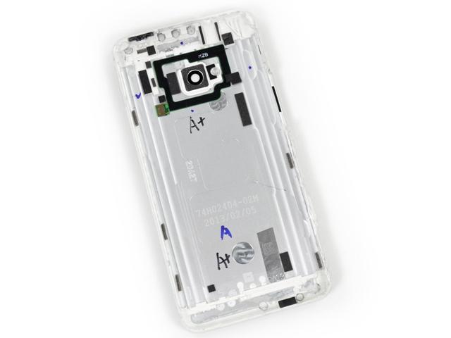 新HTC One拆透透 iFixit：很難修