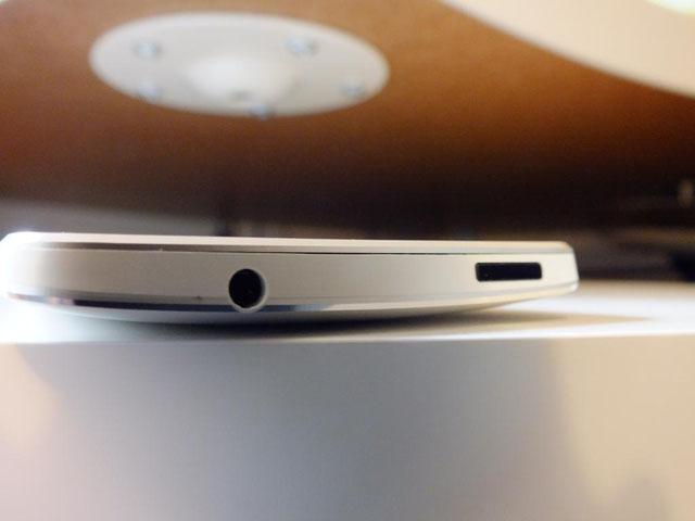 宏達電新機New HTC One傳出明顯縫隙、漏光等問題 宏達電新機New HTC One傳出明顯縫隙、漏光等問題