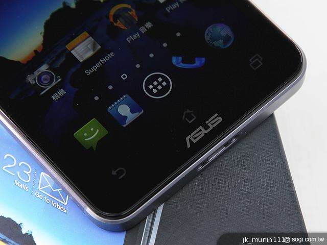 華碩Padfone Infinity變形手機 五吋全鋁機身賞