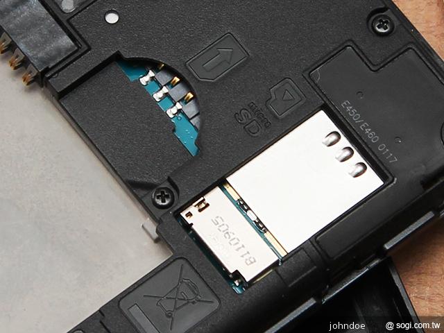LG Optimus L5II E450平價入門 也能聲控拍照 LG Optimus L5II E450平價入門 也能聲控拍照