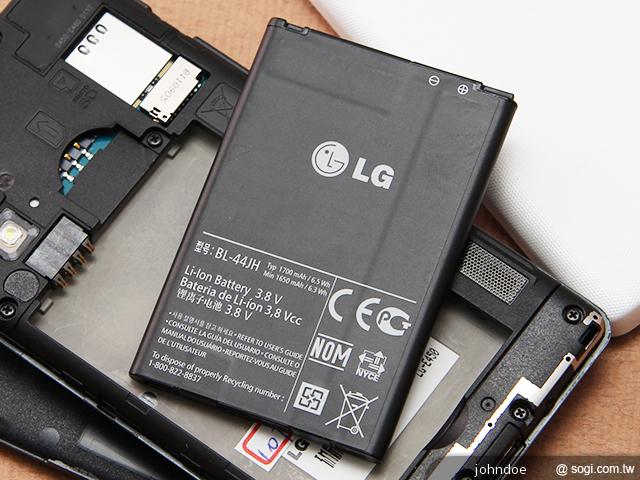 LG Optimus L5II E450平價入門 也能聲控拍照 LG Optimus L5II E450平價入門 也能聲控拍照