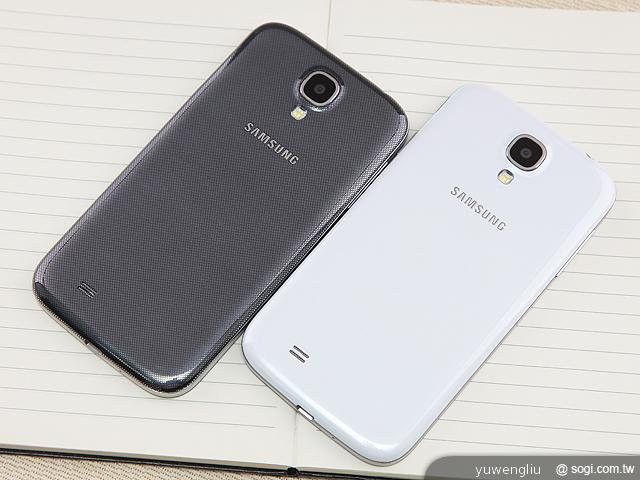 三星GALAXY S4 i9500黑白雙色外型圖賞