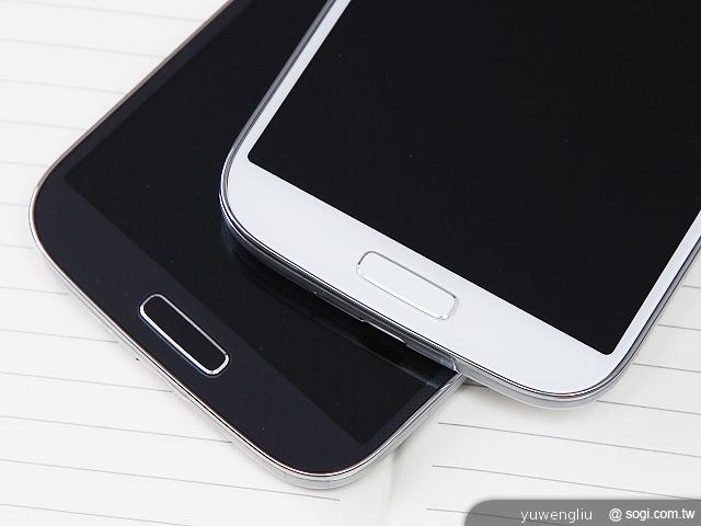 三星GALAXY S4 i9500黑白雙色外型圖賞