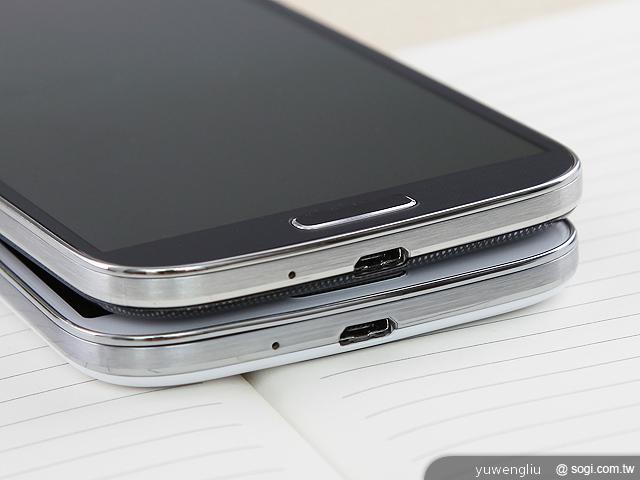 三星GALAXY S4 i9500黑白雙色外型圖賞