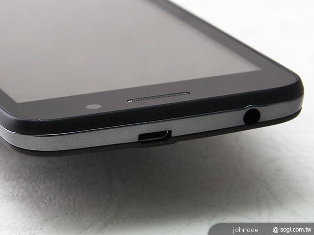 G-PLUS GN708W雙卡、四核心 平價登場！