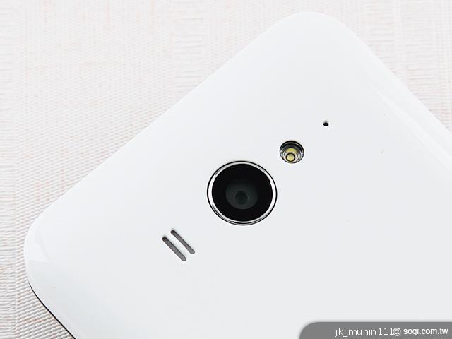 平價旗艦機皇升級版 台版小米手機2S評測