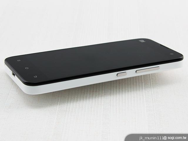 平價旗艦機皇升級版 台版小米手機2S評測