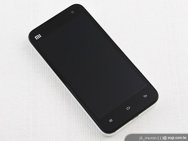 平價旗艦機皇升級版 台版小米手機2S評測