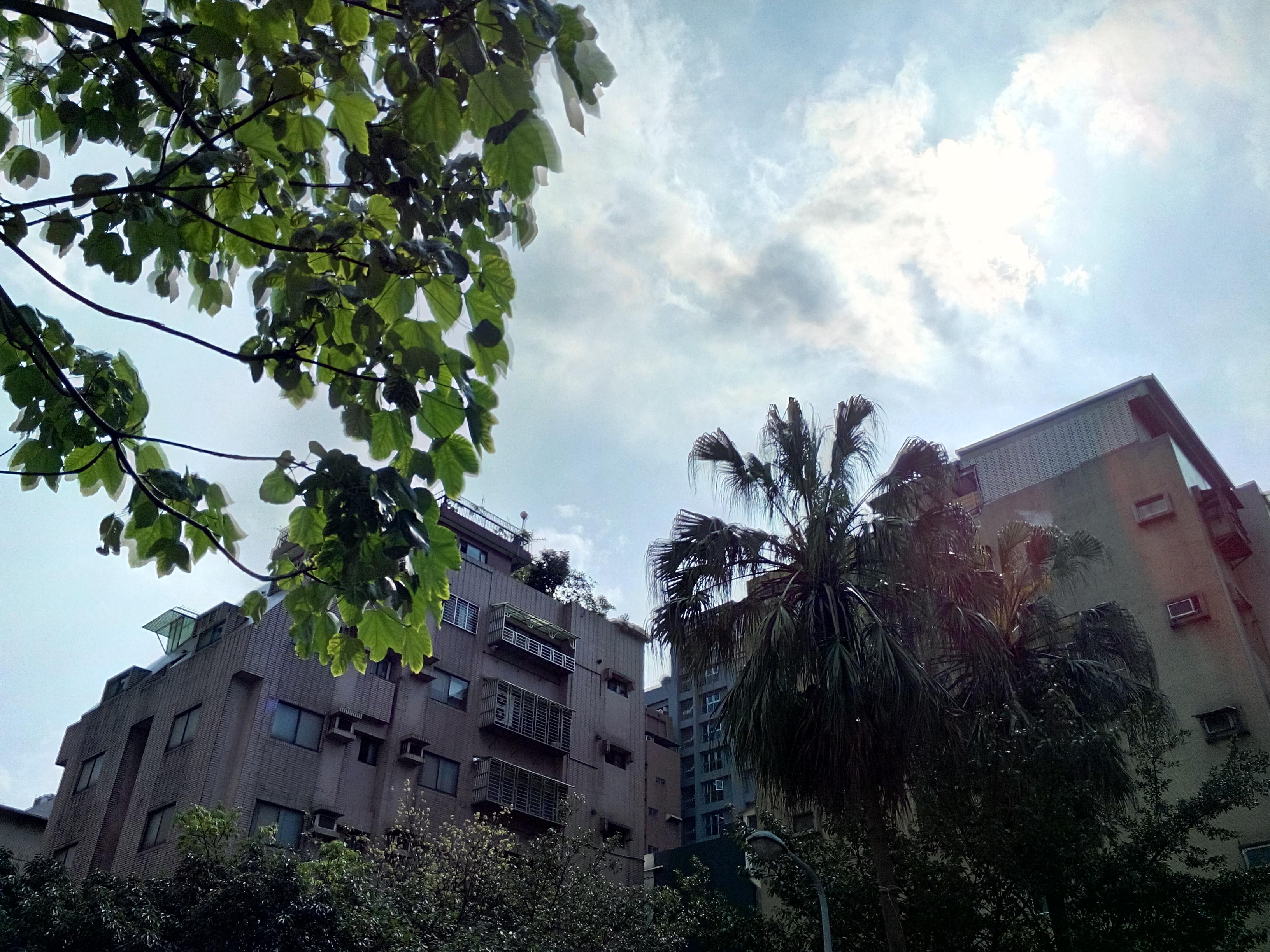 G-PLUS GN708W雙卡、四核心 平價登場！