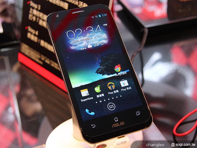 遠傳西門電信潮店 跨界與潮牌STAYREAL合作