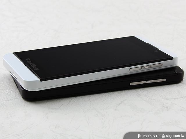 BlackBerry Z10輕鬆「Flow」、隨時「Hub」