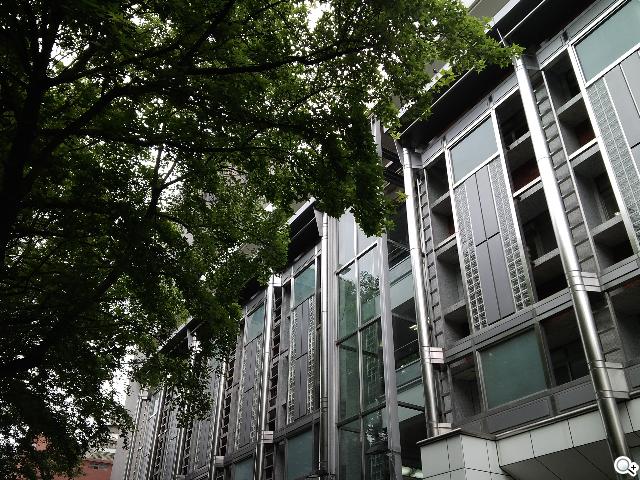 BlackBerry Z10輕鬆「Flow」、隨時「Hub」