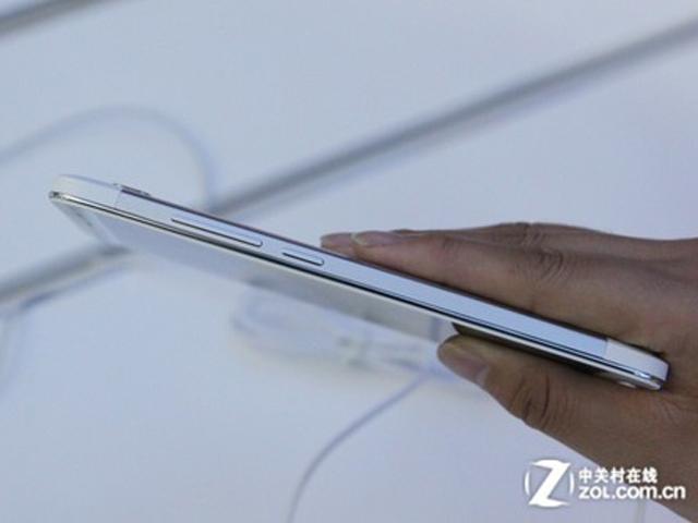 5.7吋影音旗艦智慧機 步步高Vivo Xplay發表