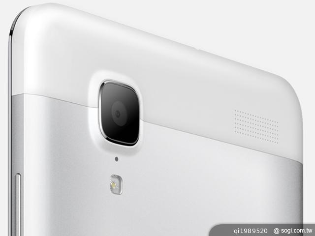 5.7吋影音旗艦智慧機 步步高Vivo Xplay發表