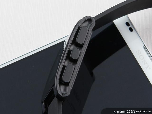 Pebble Watch智慧手錶 搭Xperia ZL也很速配！