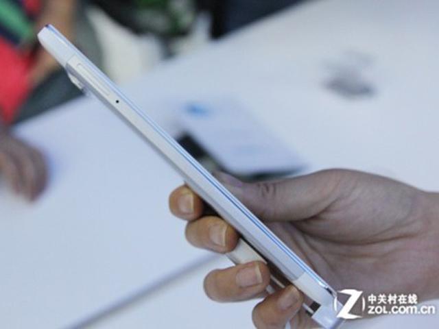 5.7吋影音旗艦智慧機 步步高Vivo Xplay發表