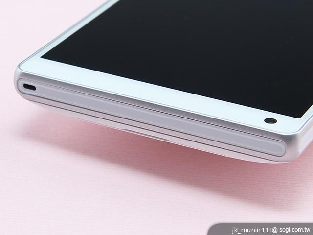 手感絕佳的索尼5吋旗艦機皇 Sony Xperia ZL