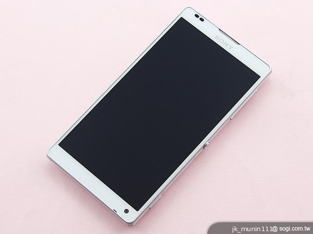 手感絕佳的索尼5吋旗艦機皇 Sony Xperia ZL
