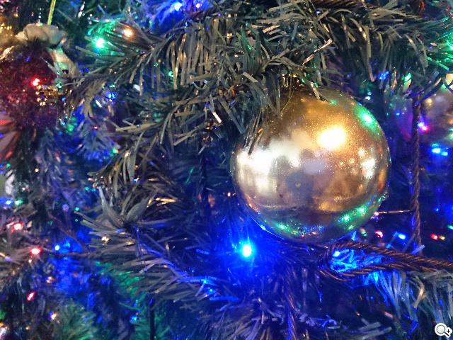 手感絕佳的索尼5吋旗艦機皇 Sony Xperia ZL