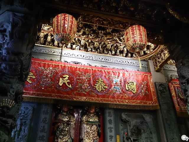 手感絕佳的索尼5吋旗艦機皇 Sony Xperia ZL