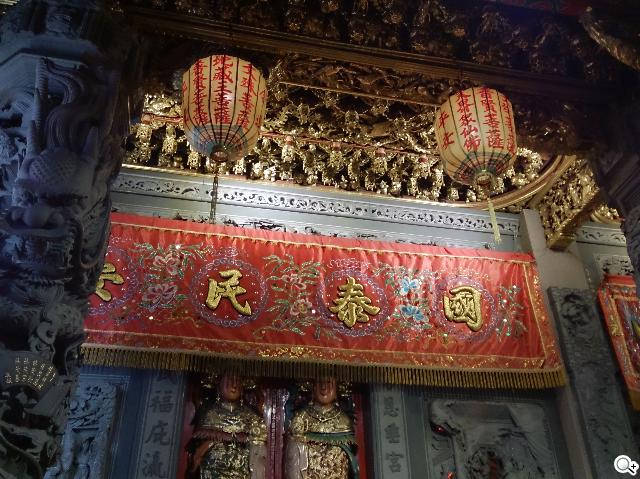 手感絕佳的索尼5吋旗艦機皇 Sony Xperia ZL