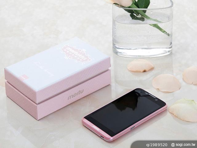 自拍神器美圖秀秀MeituKiss實機現身 5/16發表