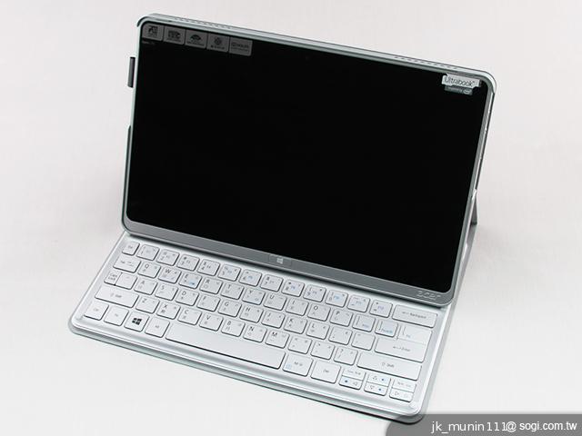 Acer Aspire P3觸打雙用 筆電、平板功能集一身