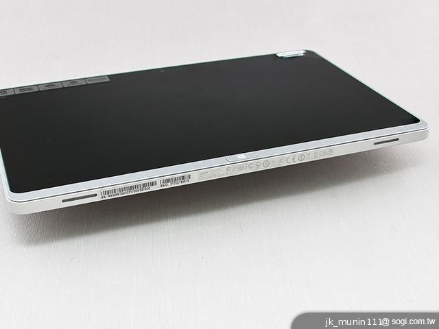 Acer Aspire P3觸打雙用 筆電、平板功能集一身