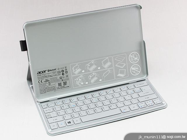 Acer Aspire P3觸打雙用 筆電、平板功能集一身