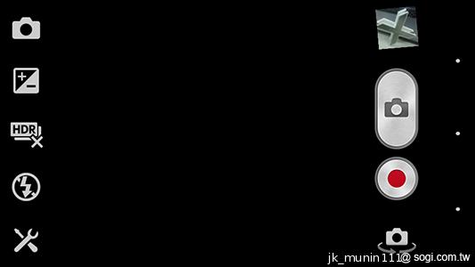 Sony Xperia L再現經典弧形 HDR攝錄輕鬆擁有