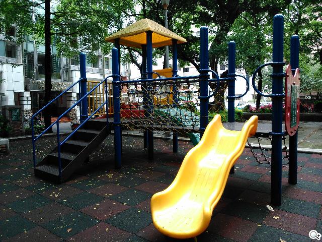 Sony Xperia L再現經典弧形 HDR攝錄輕鬆擁有