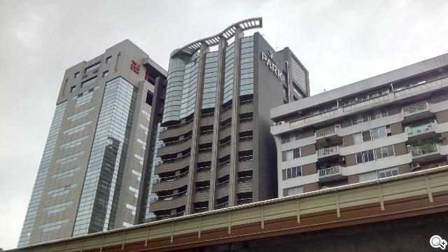 Acer Liquid E2四核雙卡機 雙喇叭、dts音效