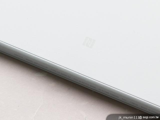 索尼Xperia Tablet Z 全平衡設計、實用配件評析