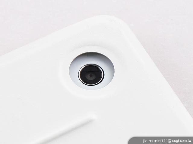 索尼Xperia Tablet Z 全平衡設計、實用配件評析