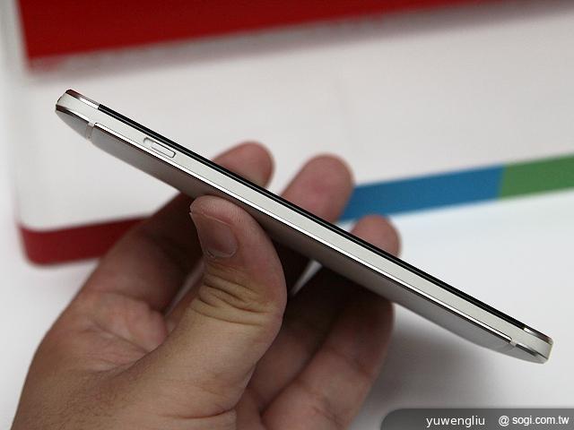 HTC One dual雙卡版亞太獨賣 單機22900元