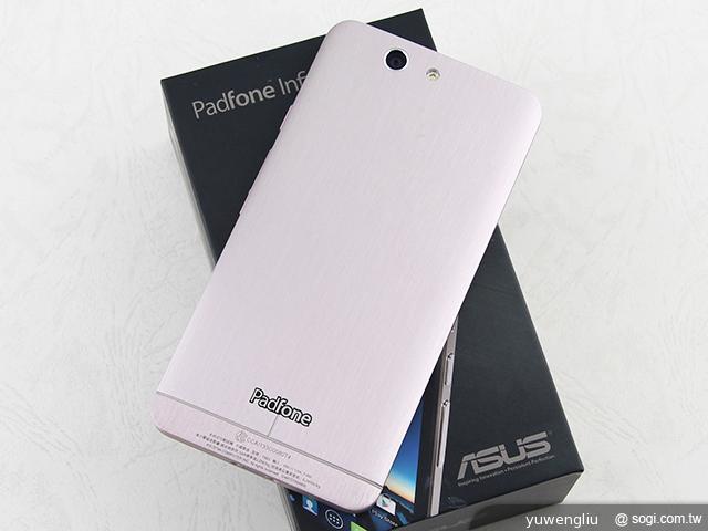 華碩PadFone Infinity變型手機 上質金更顯風華